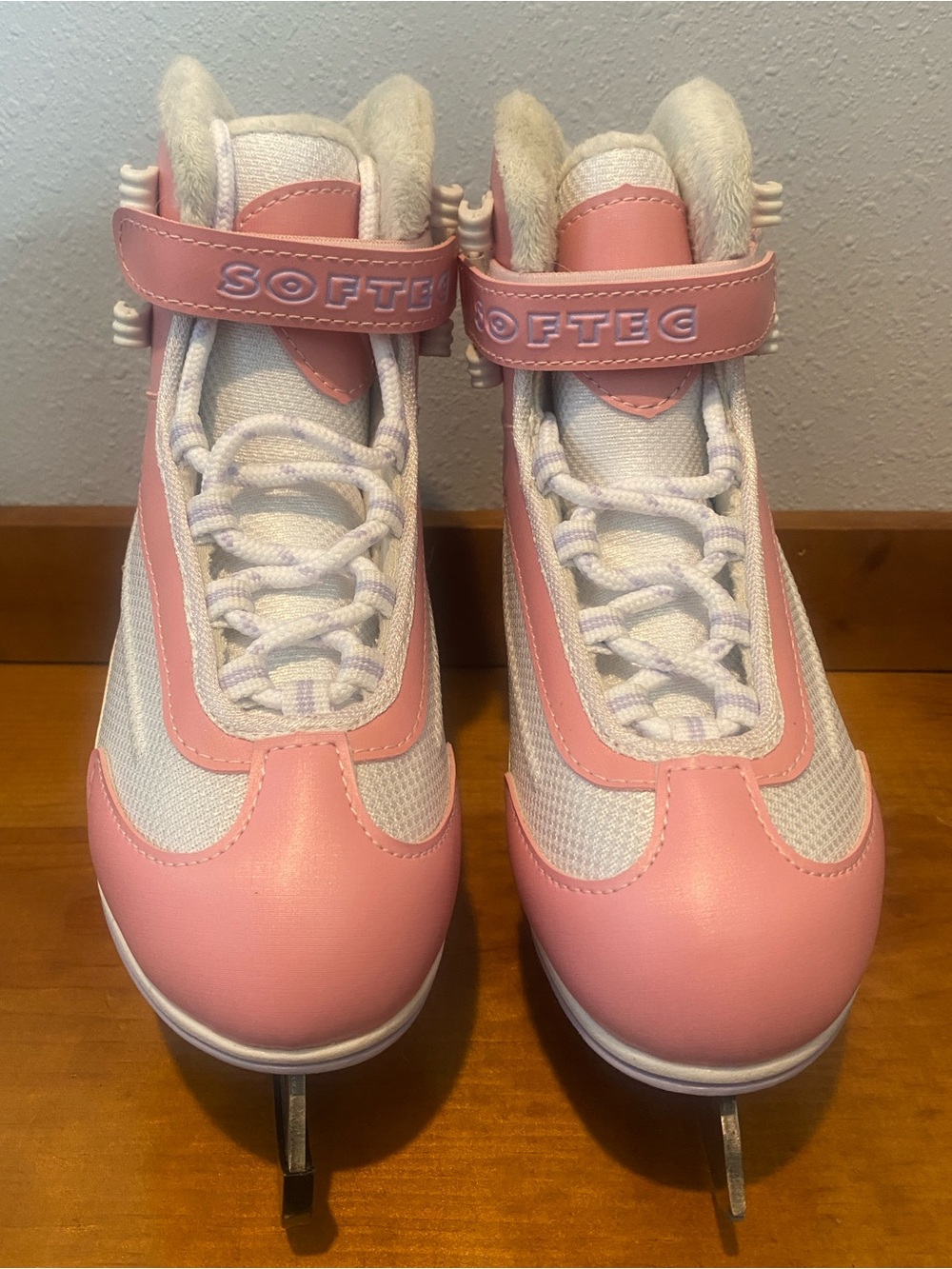 Jackson Softec ice skates